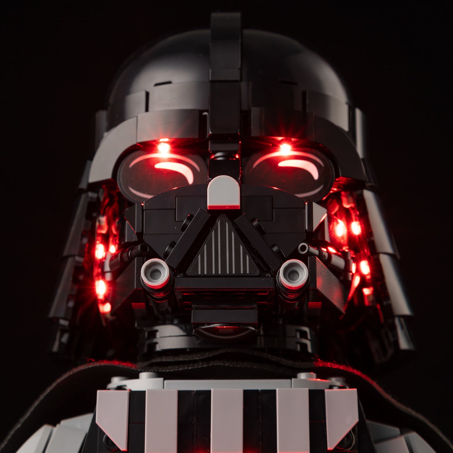 Light Kit For LEGO Up-Scaled Darth Vader™ Minifigure 75461