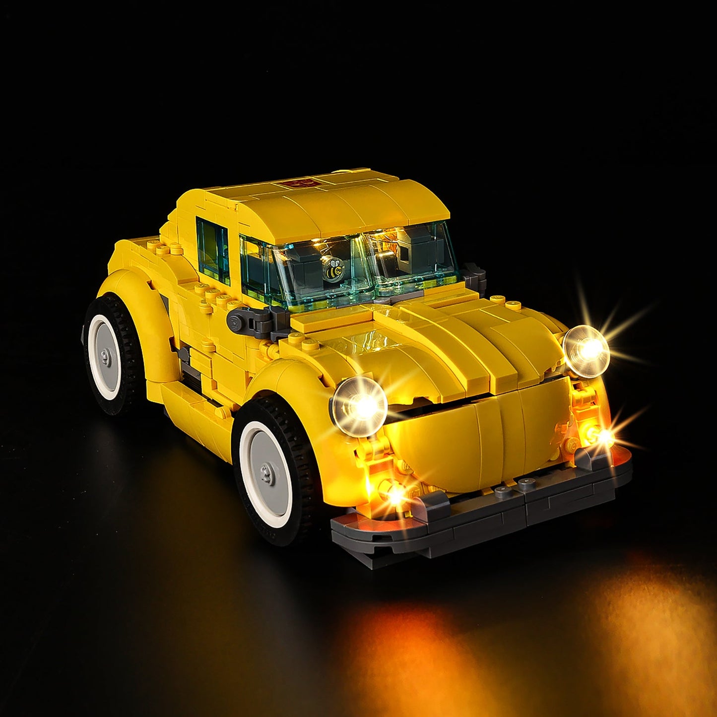 10338-Bumblebee-Detail_Light1_c84e1eed-1a40-4103-a412-d6c65e12826e.jpg