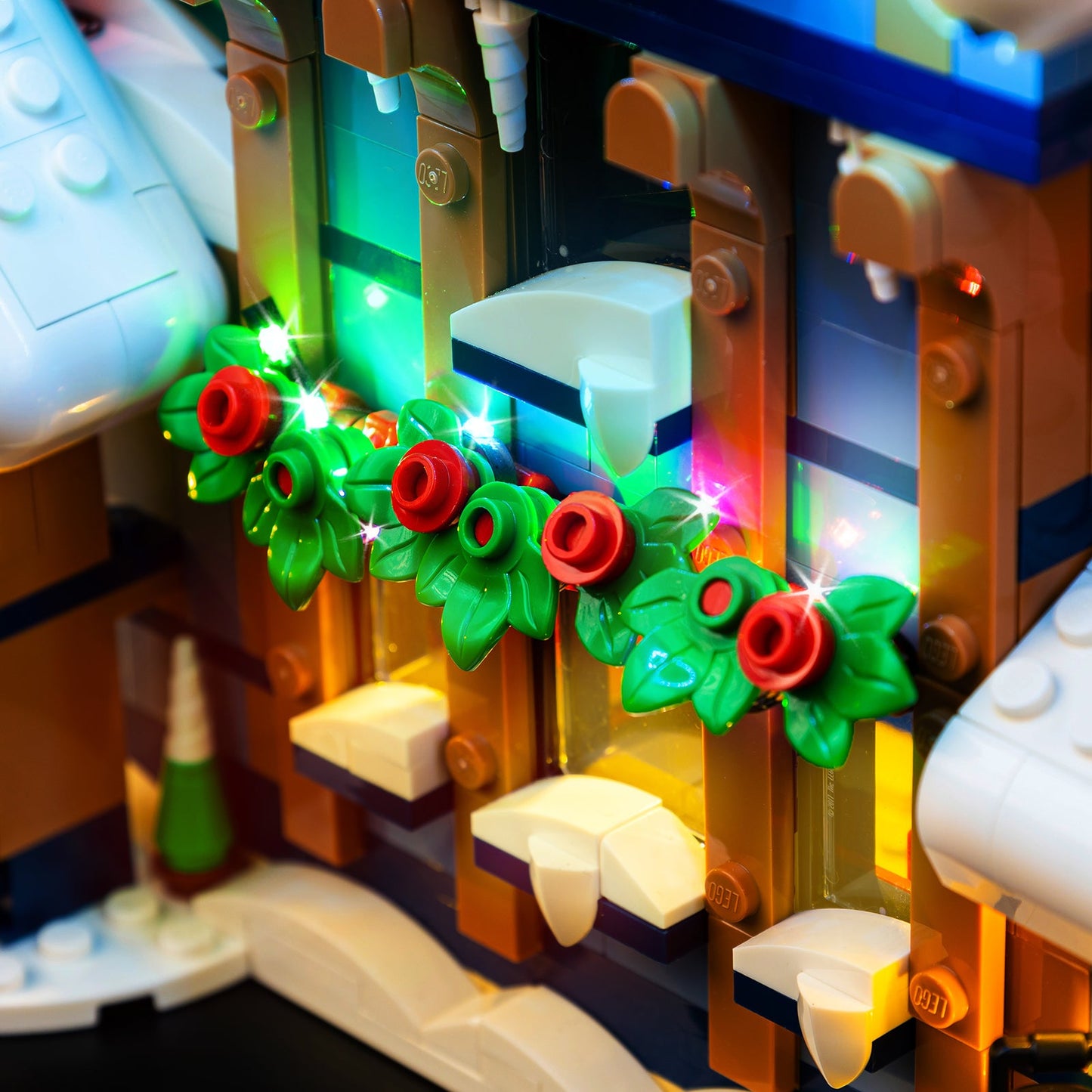 Santa's Workshop 10339 - Image 12