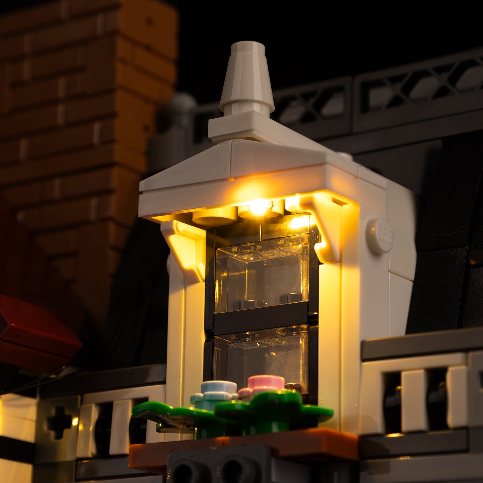 Light Kit For LEGO Tudor Corner 10350 - Gallery Image 7