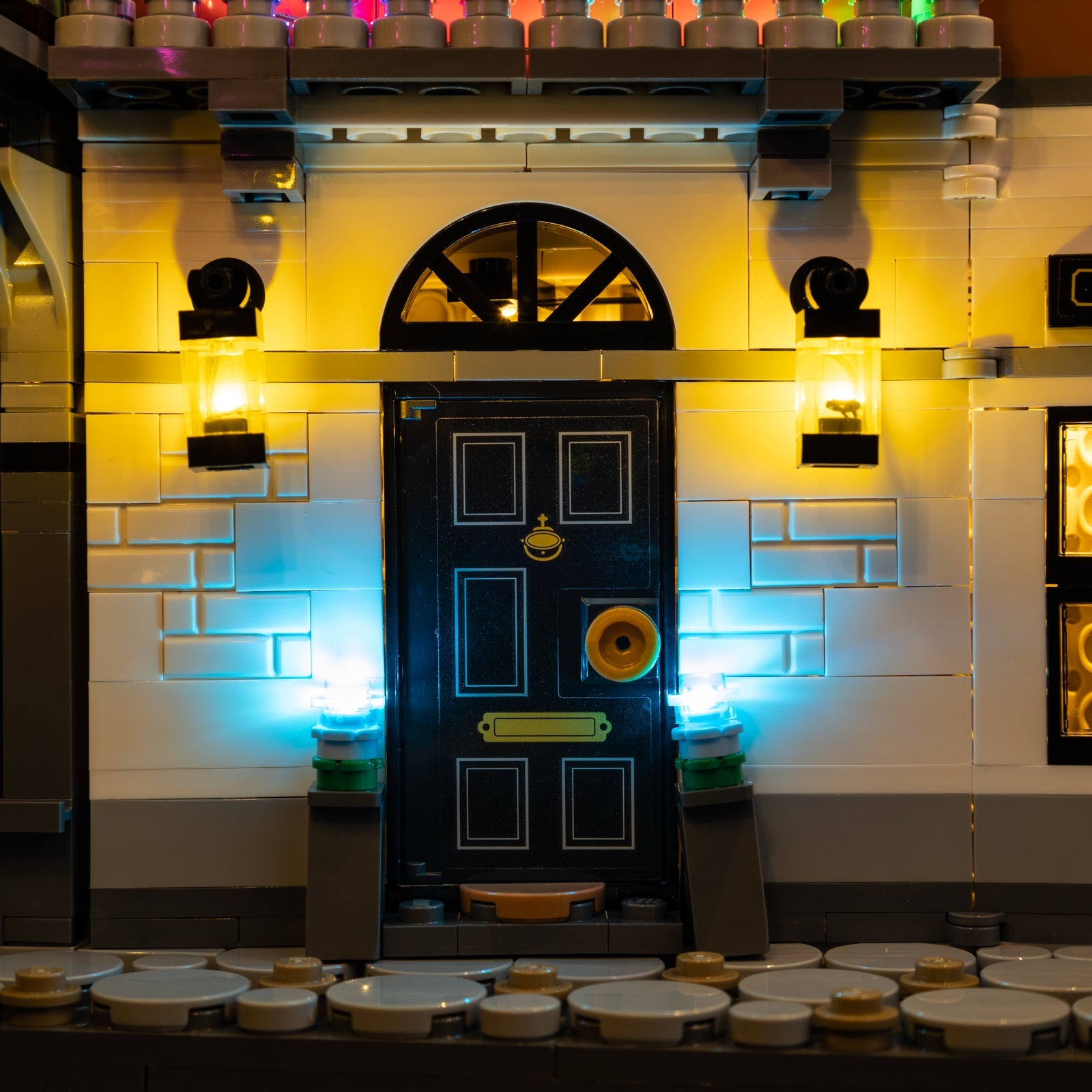 Light Kit For LEGO Sherlock Holmes Book Nook 10351 - Gallery Image 12