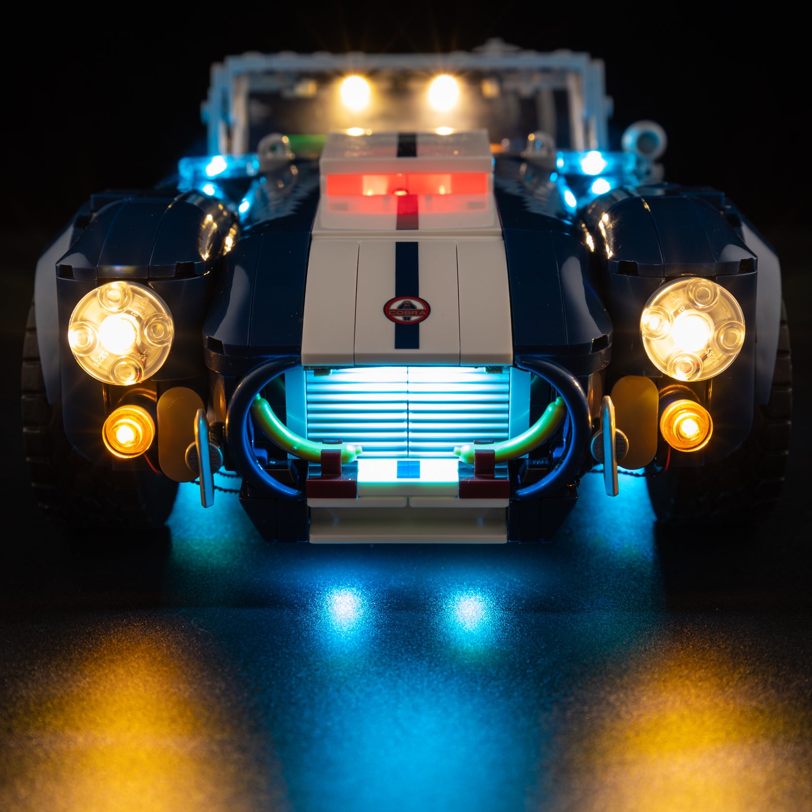 10357-Shelby-Cobra-427-SC-Detail Light1.jpg