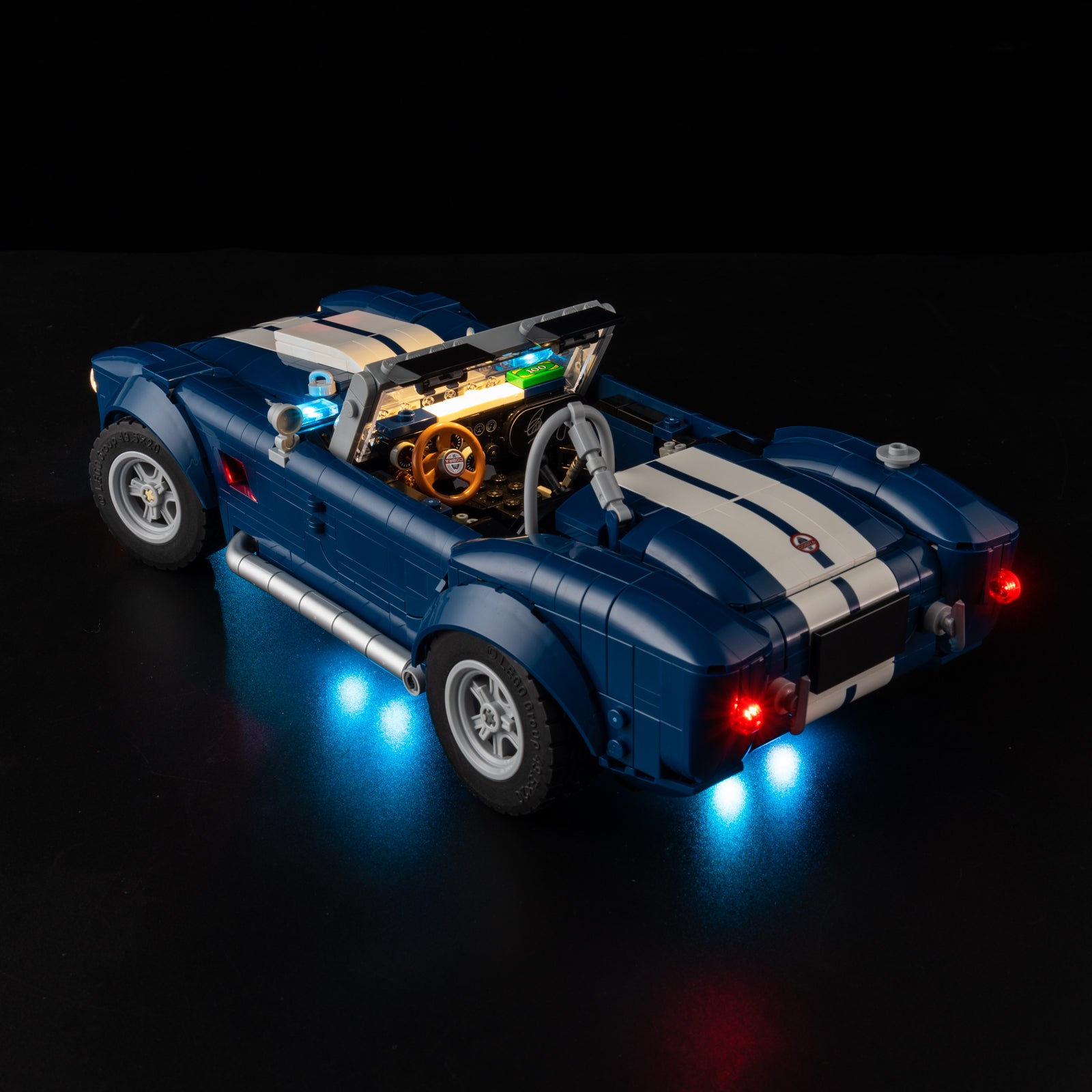 10357-Shelby-Cobra-427-SC-Light3.jpg