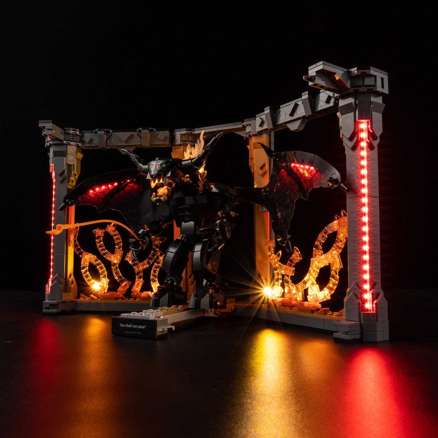 10367-The-Lord-of-the-Rings-Balrog-Book-Nook-Light4.jpg