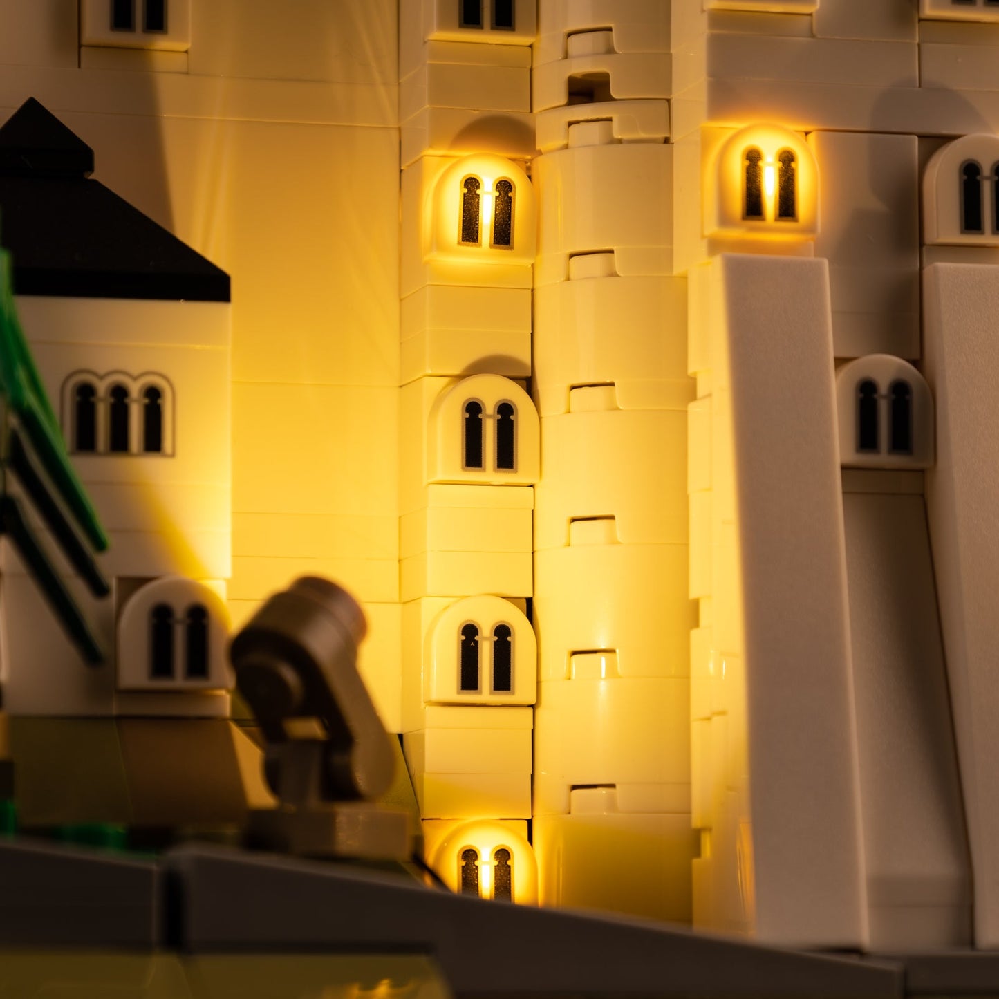 Light Kit For LEGO Neuschwanstein-Castle 21063 - Gallery Image 12