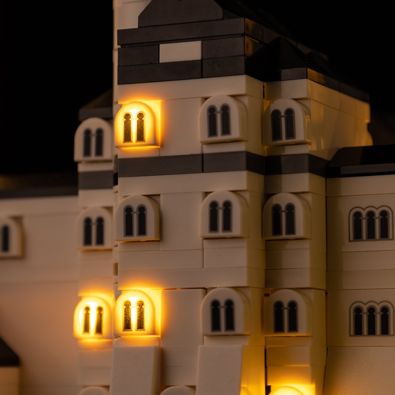 Light Kit For LEGO Neuschwanstein-Castle 21063 - Gallery Image 13