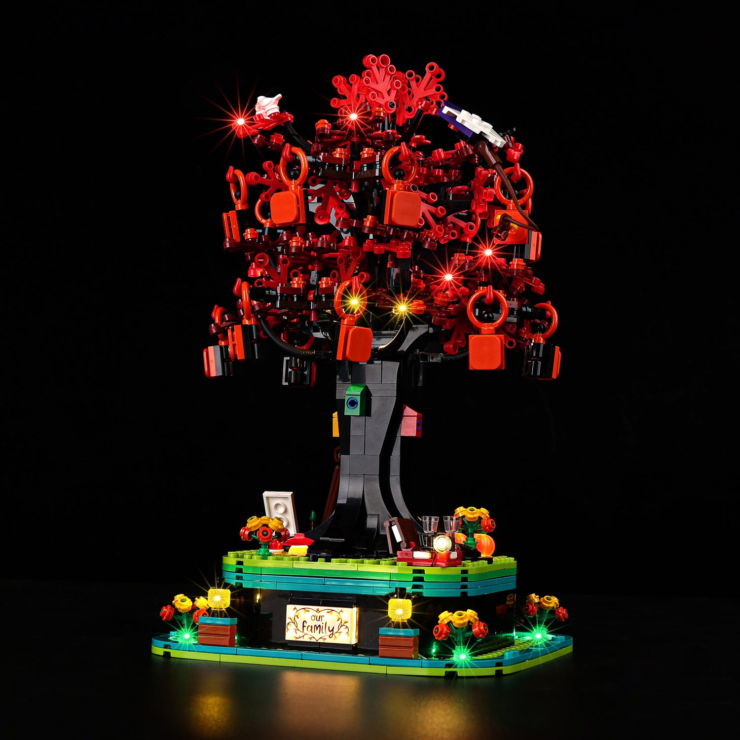 21346-Family-Tree-Light1.jpg