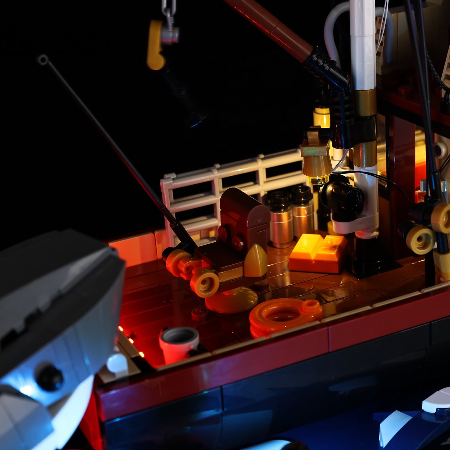 Light Kit For LEGO Jaws 21350 - Gallery Image 12