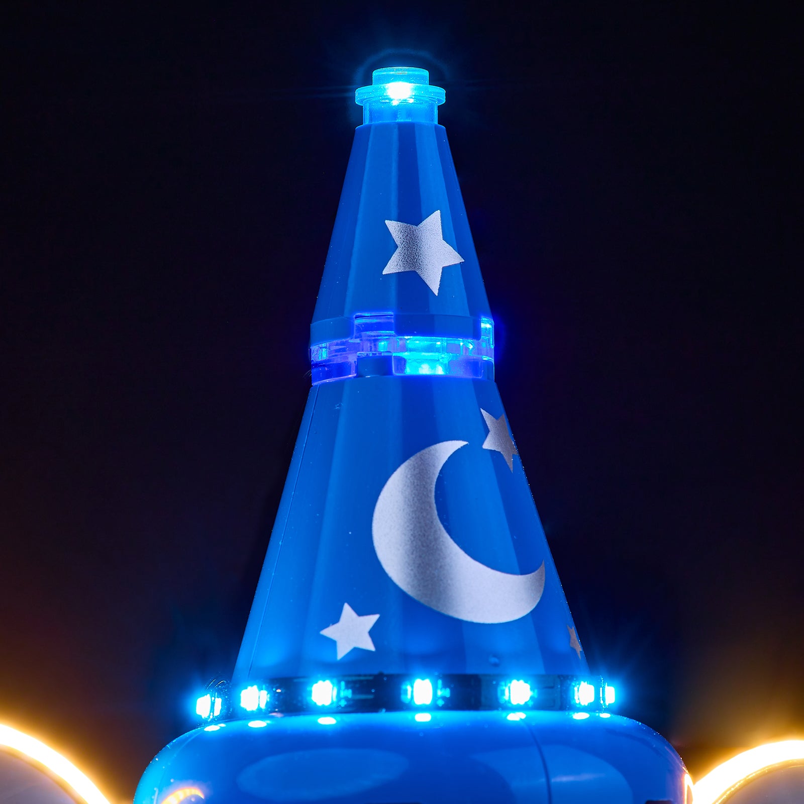 21352-Magic-of-Disney-Detail Light3.jpg
