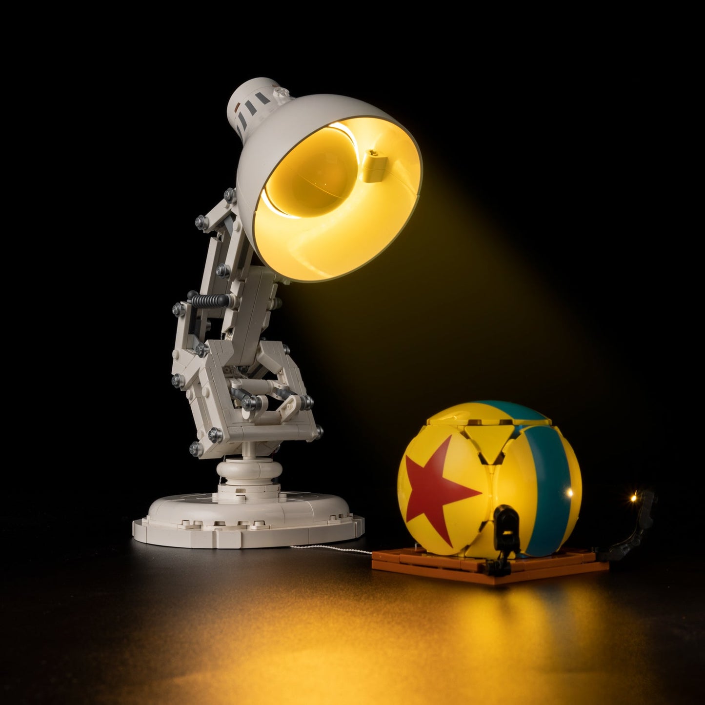 Light Kit For LEGO Disney-Pixar-Luxo-Jr 21357 - Gallery Image 4