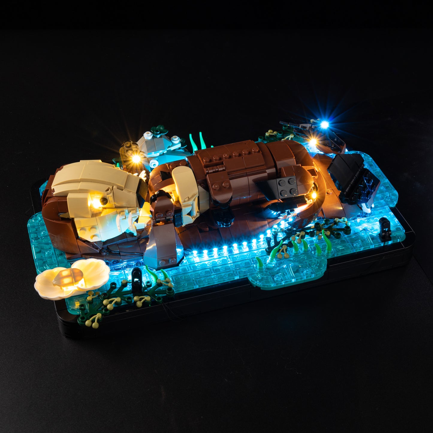Front view of the assembled Floating Sea Otters LEGO lighting