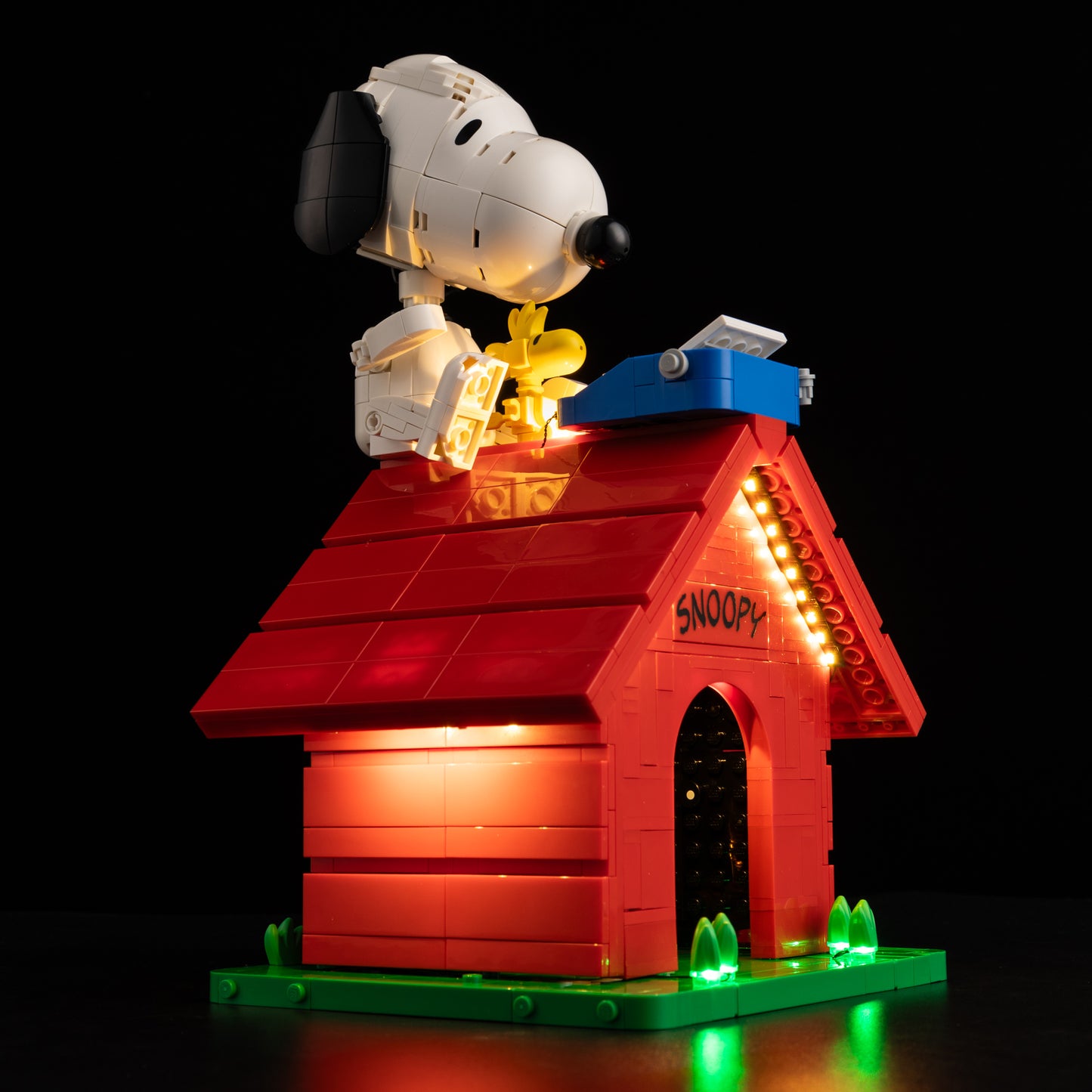 Light Kit for LEGO Peanuts: Snoopy's Doghouse 21368