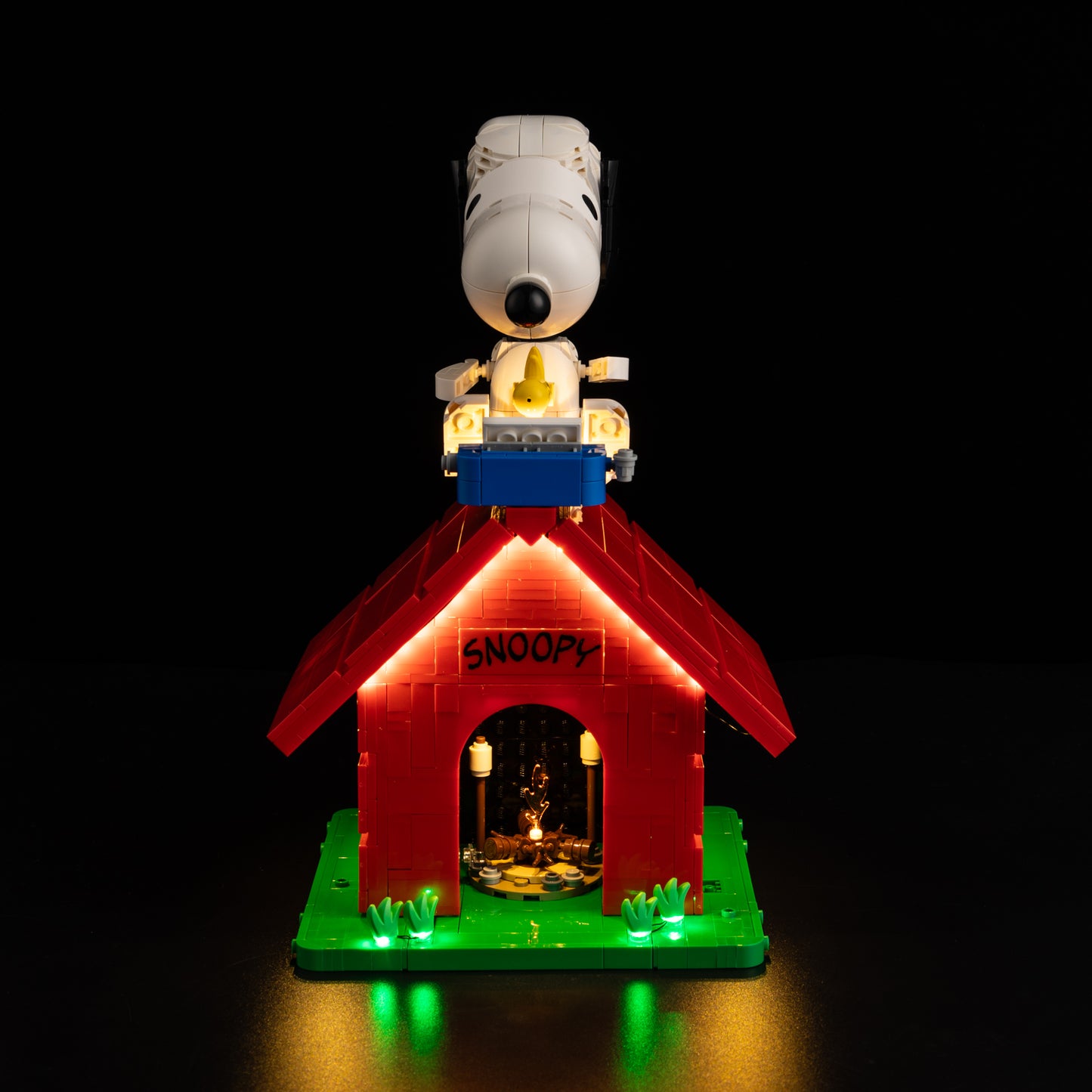 Light Kit for LEGO Peanuts: Snoopy's Doghouse 21368