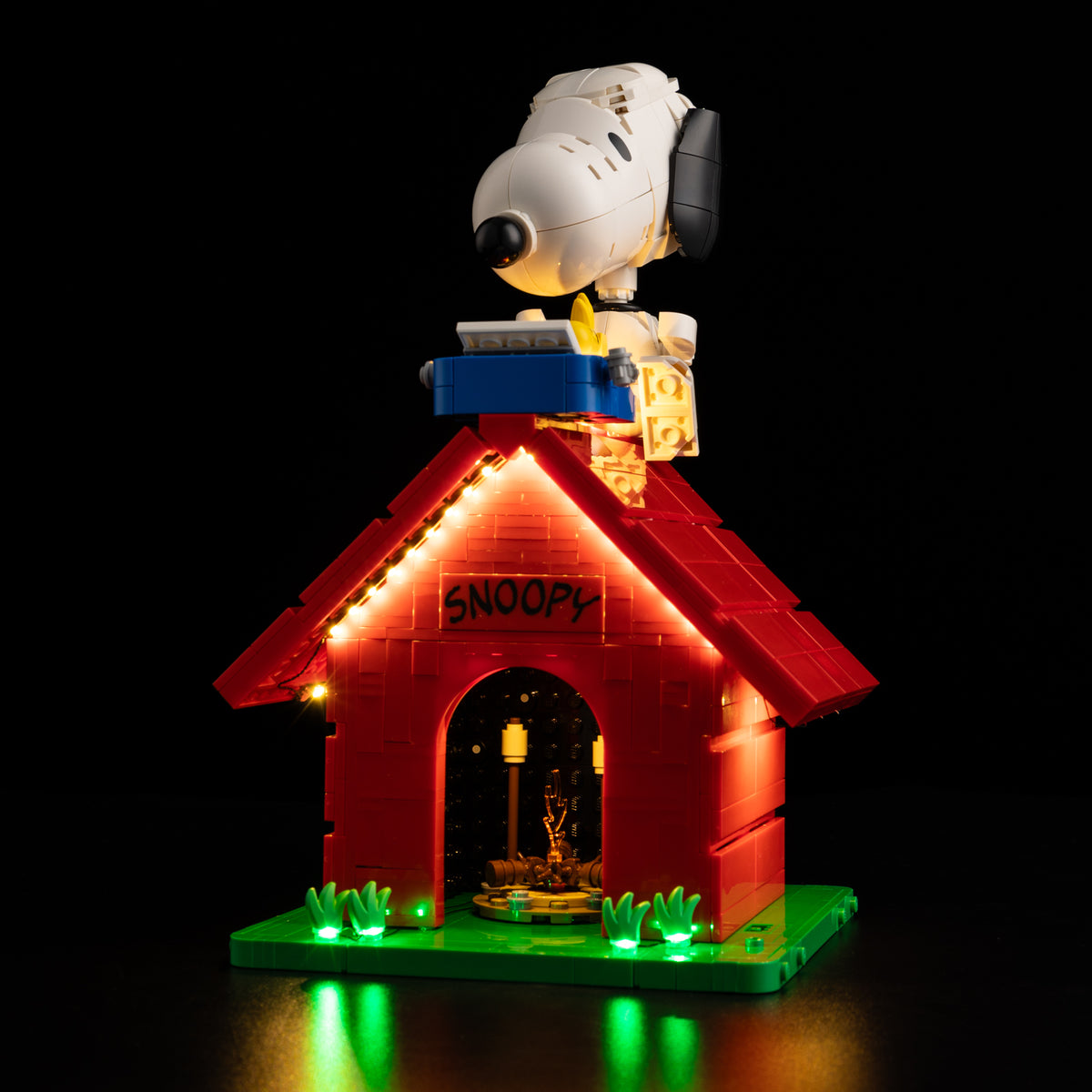 Light Kit for LEGO Peanuts: Snoopy's Doghouse 21368