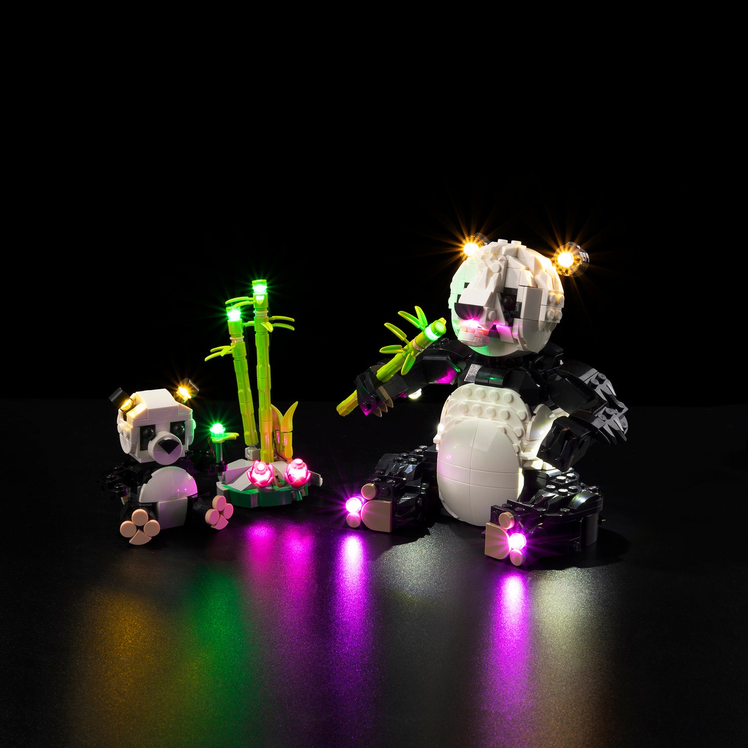 31165 Wild Animals Panda Family 1 on