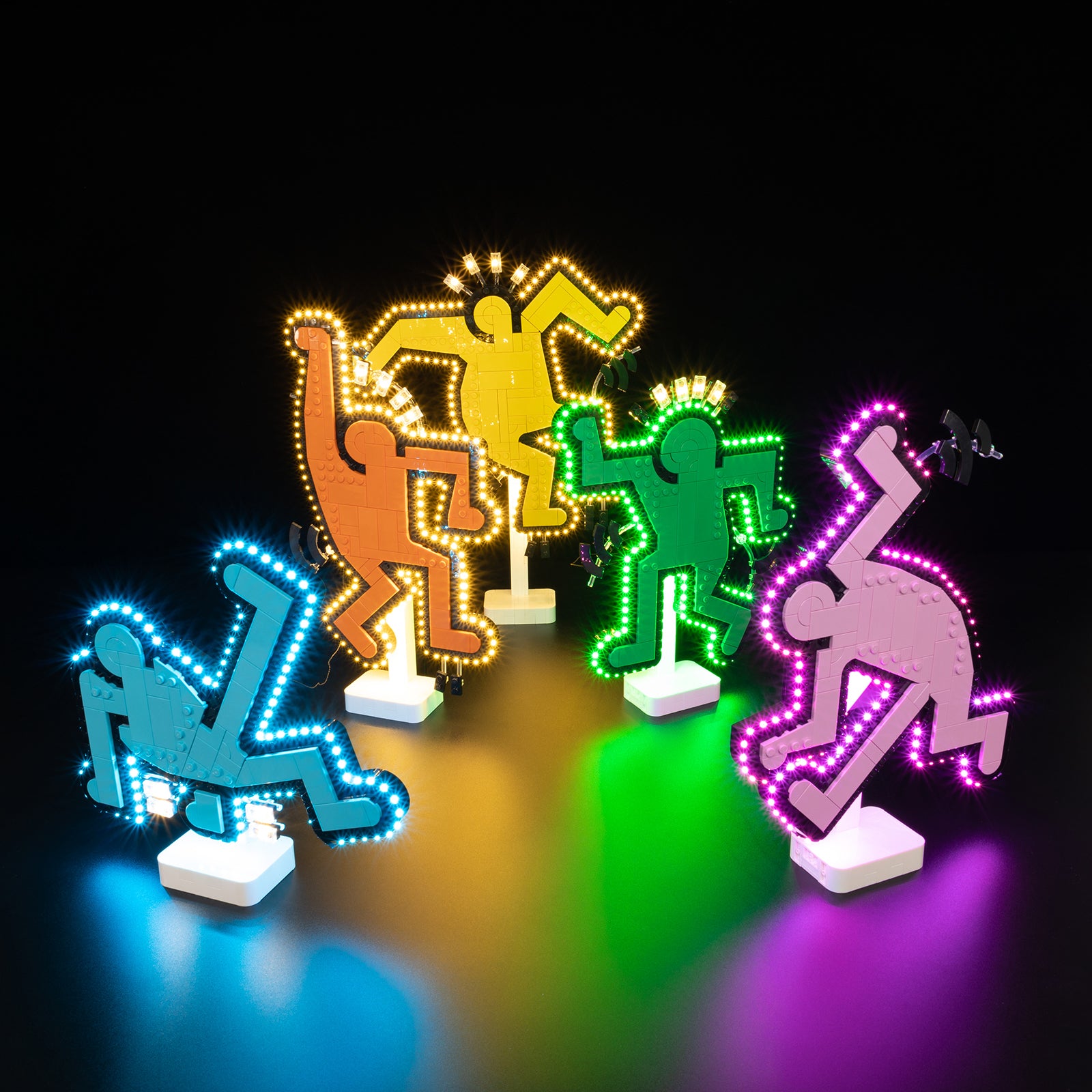 31216 Keith Haring Dancing Figures 5 on