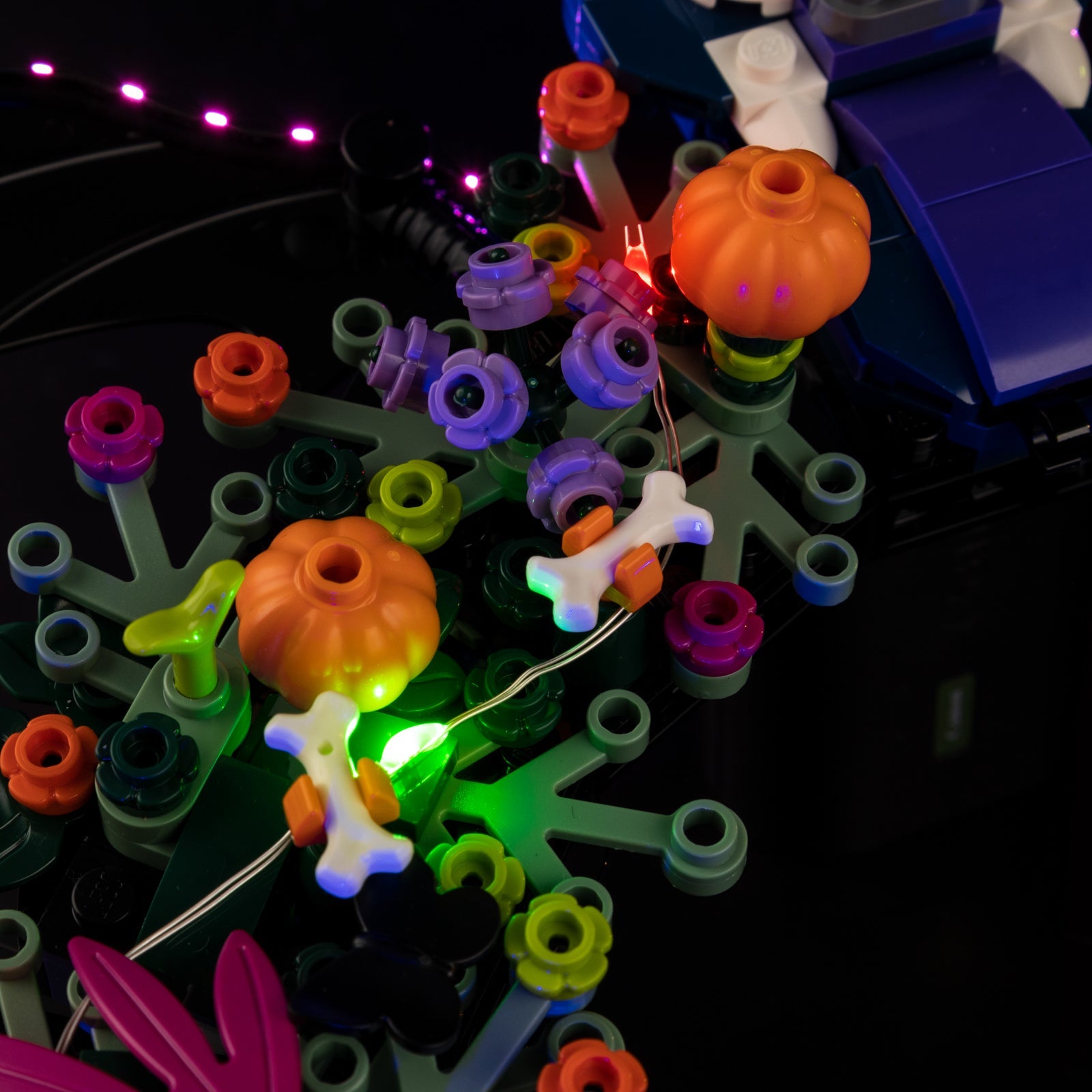 Light Kit For LEGO Halloween Wreath 40825 - 40825-Halloween-Wreath-8-details