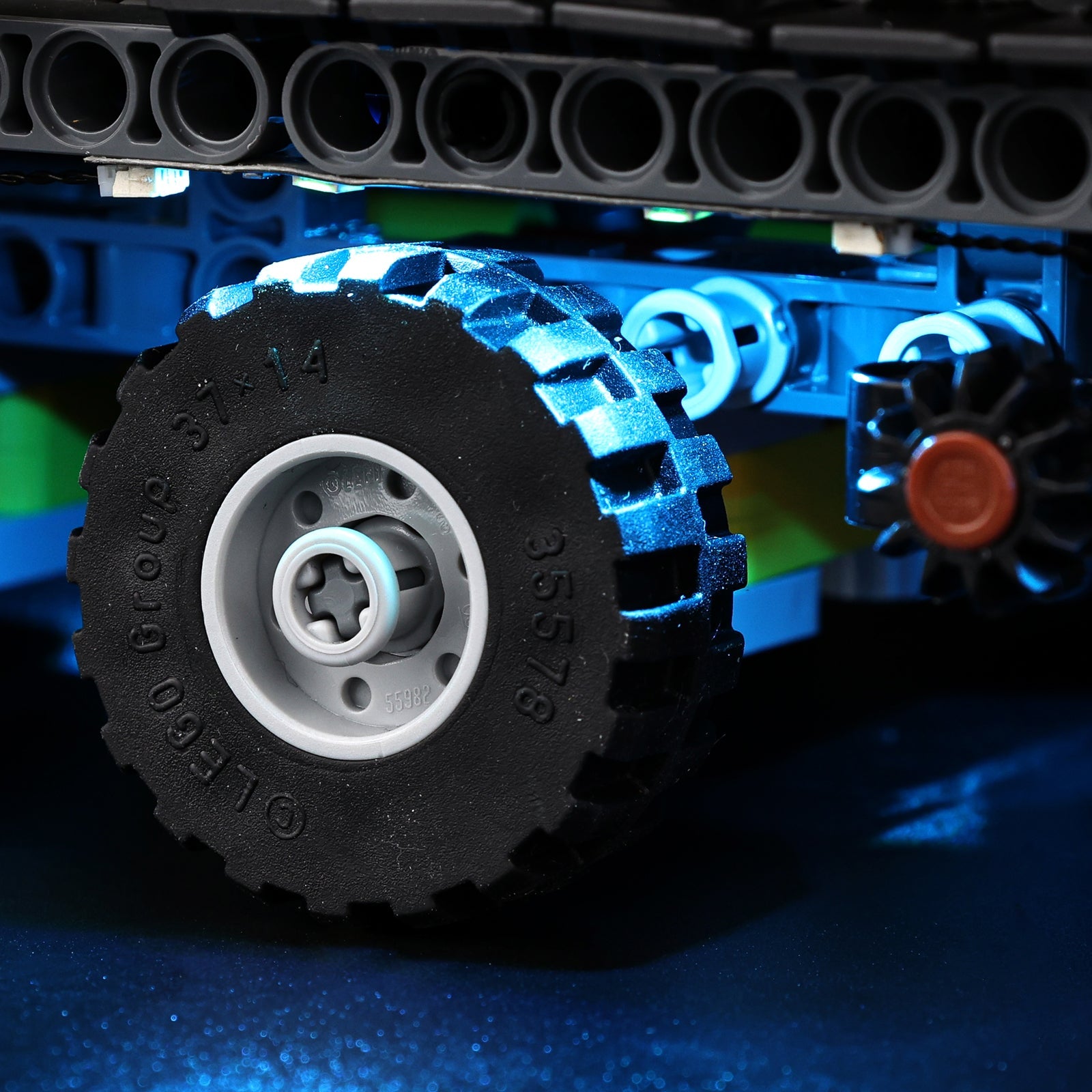 Light Kit For LEGO Volvo FMX Truck & EC230 Electric Excavator 42175 - 42175-14-details