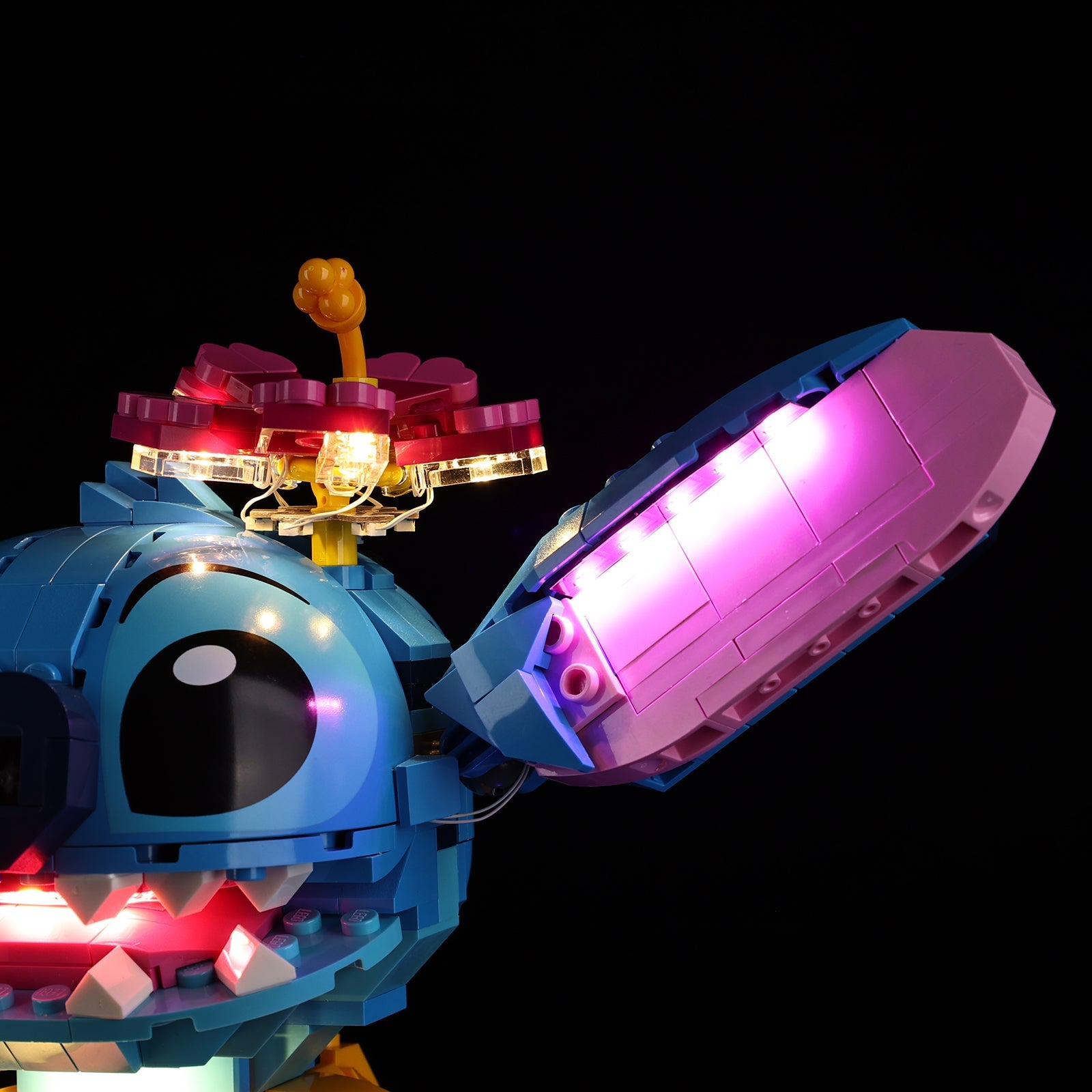 Light Kit For LEGO Stitch 43249 - 43249-Stitch-7-details