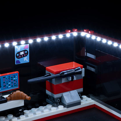 Light Kit For LEGO F1 Garage and Mercedes AMG and Alpine Cars 60444 - 60444-F1-Garage-and-Mercedes-AMG-and-Alpine-Cars-13-details