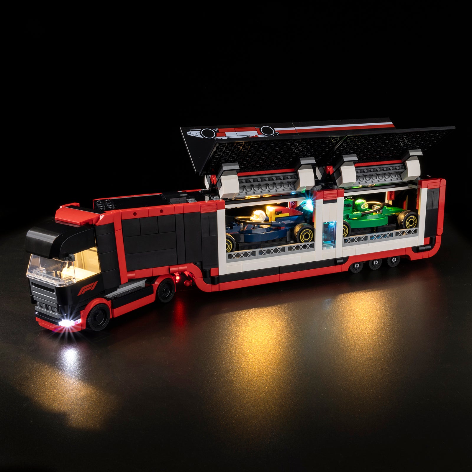 60445 F1 Truck with RB20 and AMR24 F1 Cars 1 on