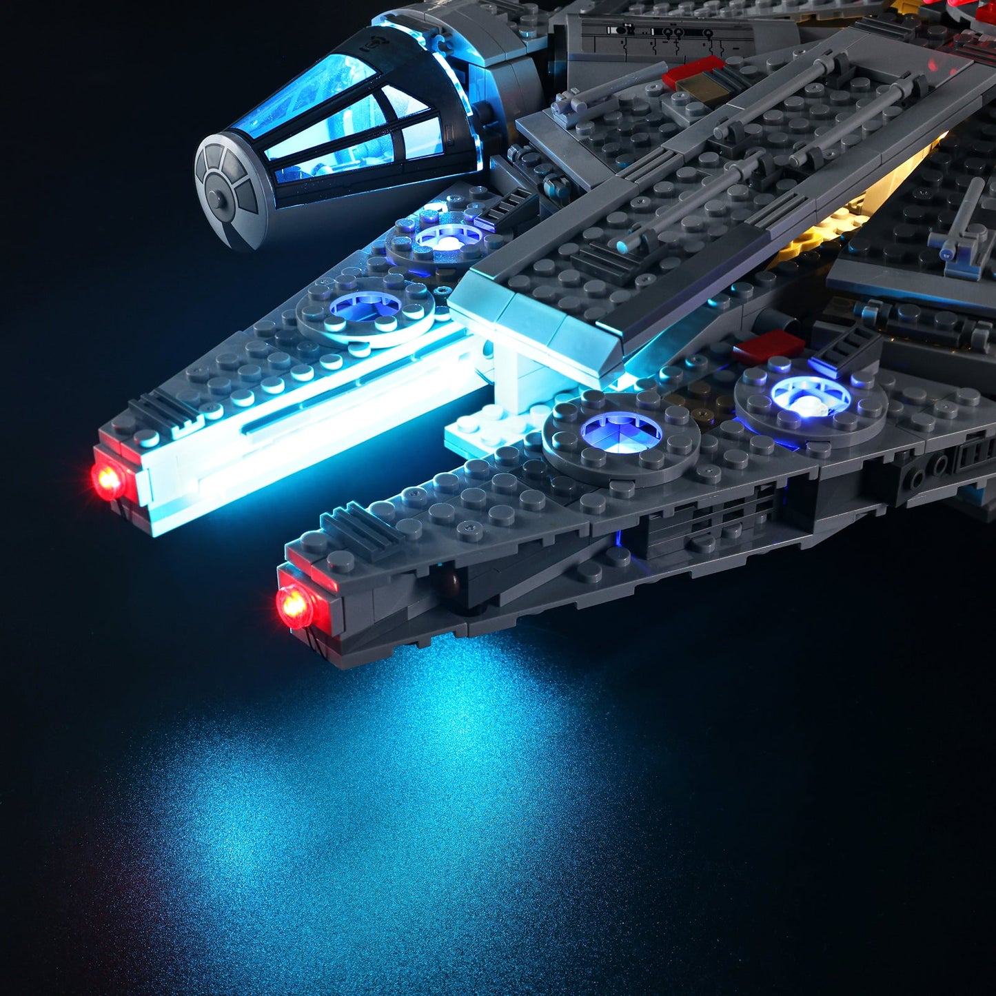 Light Kit For LEGO Millennium Falcon 75105 - 75105-Millennium-Falcon-Millennium-Falcon-13-details