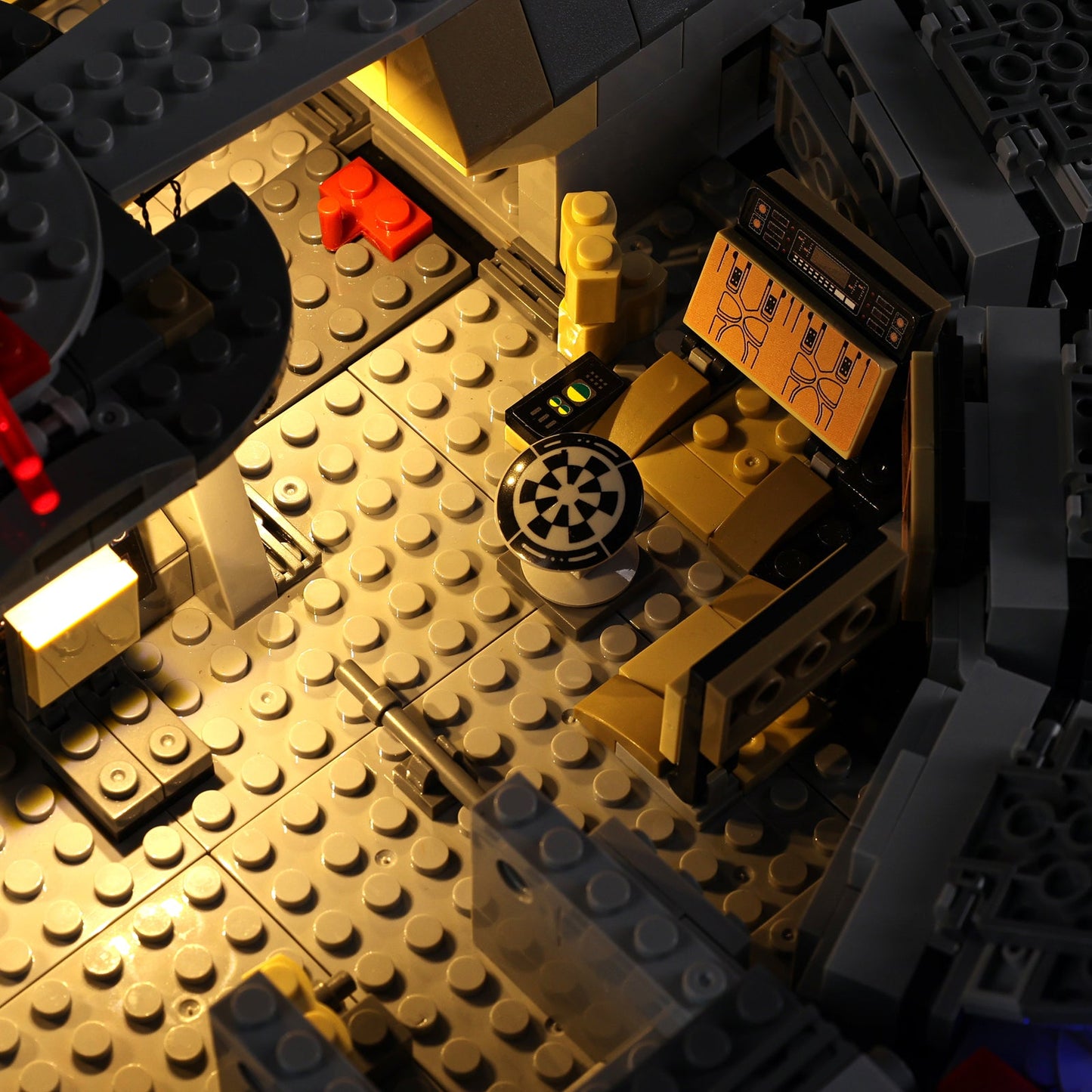 Light Kit For LEGO Millennium Falcon 75105 - 75105-Millennium-Falcon-Millennium-Falcon-18-details