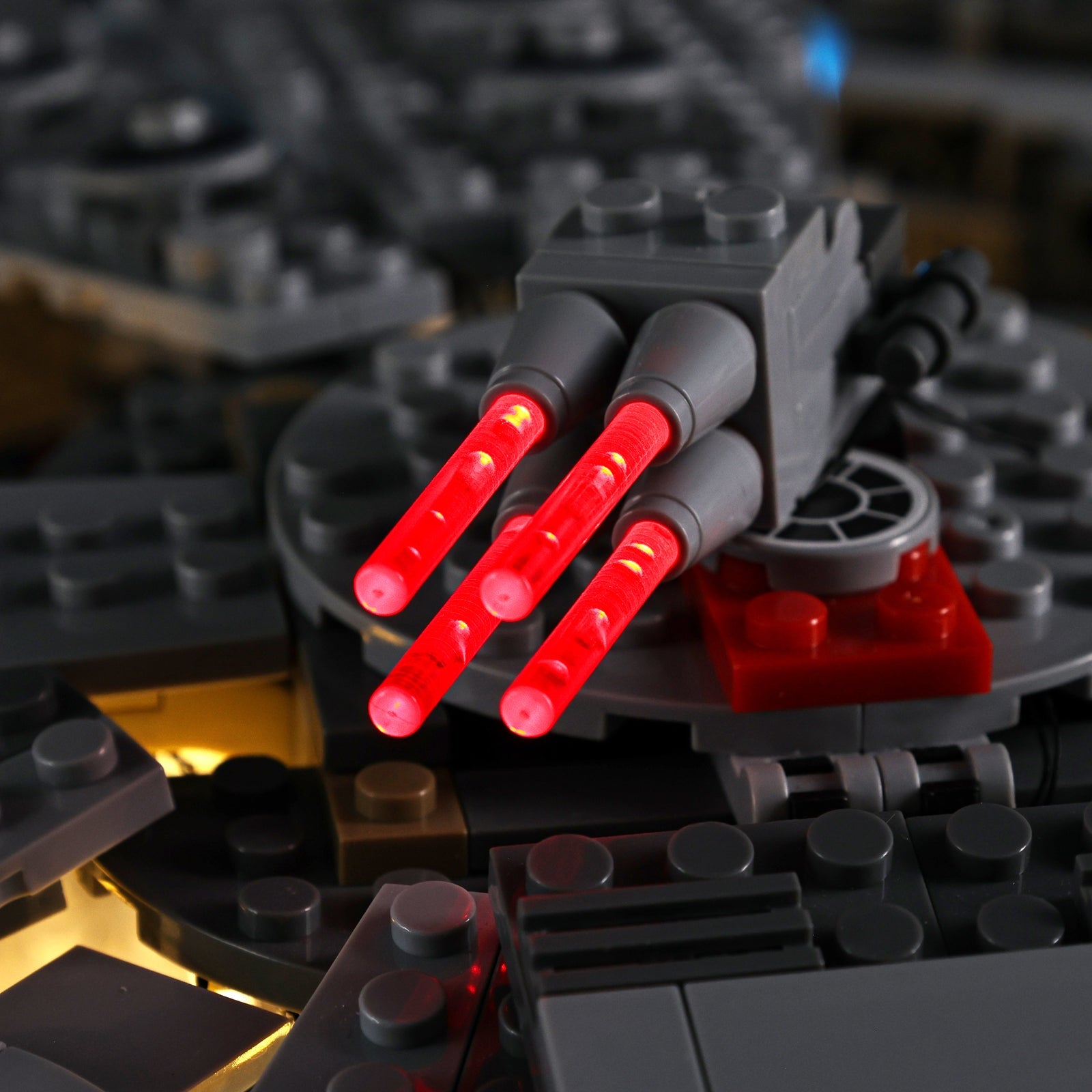 Light Kit For LEGO Millennium Falcon 75105 - 75105-Millennium-Falcon-Millennium-Falcon-19-details