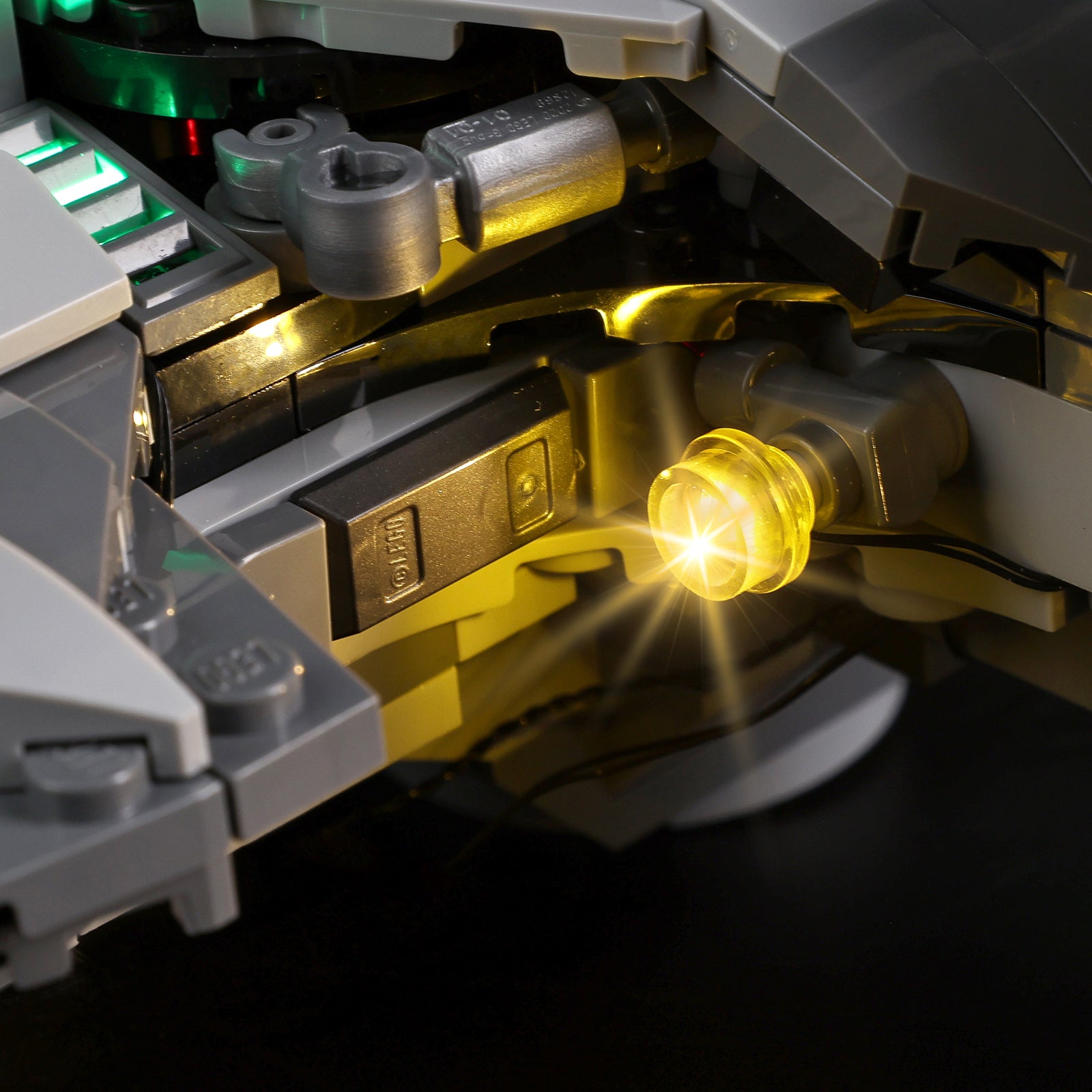 75383 Dark Millennium Falcon Dark Millennium Falcon Dark Millennium Falcon 8 details