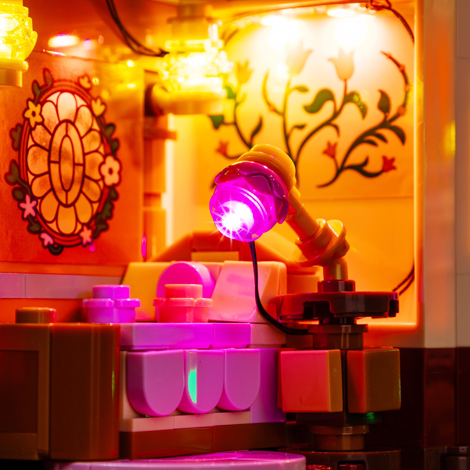 75683 Glinda Elphaba Dormitory 11 details