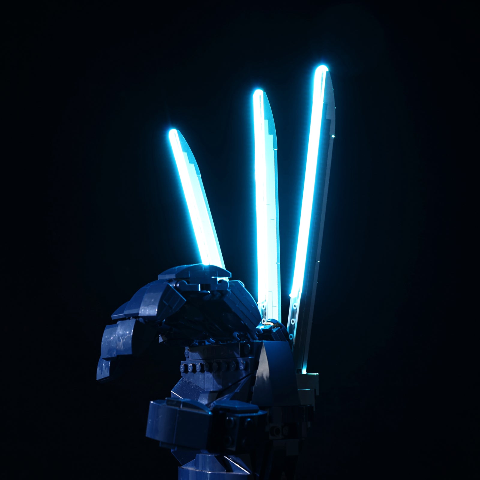 76250 Wolverine Claws 8 details