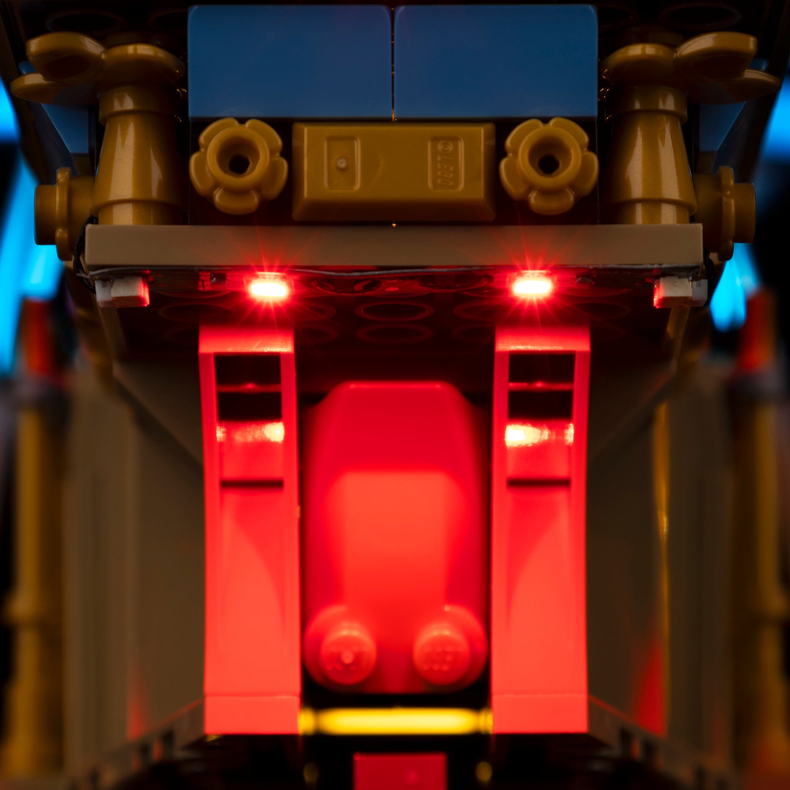 Triwizard Tournament: The Arrival 76440 - close-up of cockpit and interior glow
