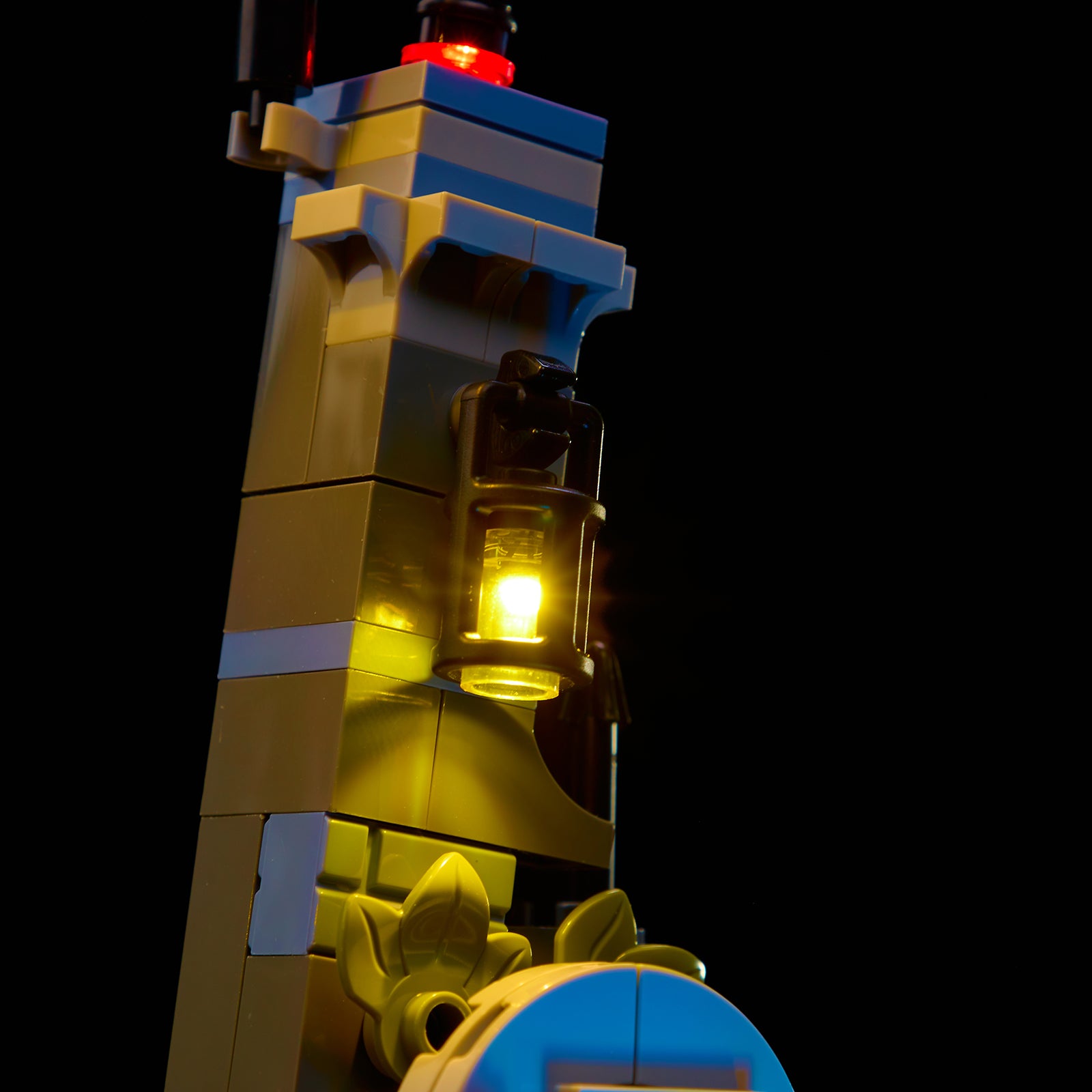 Wednesday Addams Figure 76780 - close-up of rear vent and tail light