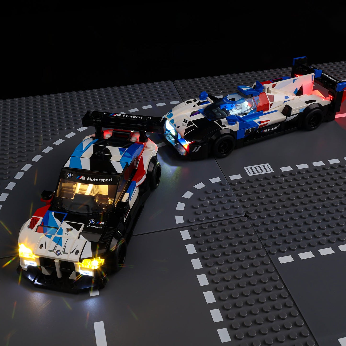 Light Kit For LEGO BMW M4 GT3 and BMW M Hybrid V8 Race Cars 76922 - 76922-BMW-M4-GT3-and-BMW-M-Hybrid-V8-Race-Cars-BMW-M4-GT3-and-BMW-M-Hybrid-V8-Race-Cars-BMW-M4-GT3-and-BMW-M-Hybrid-V8-Race-Cars-BMW-M4-GT3-and-BMW-M-Hybrid-V8-Race-Cars-11-details