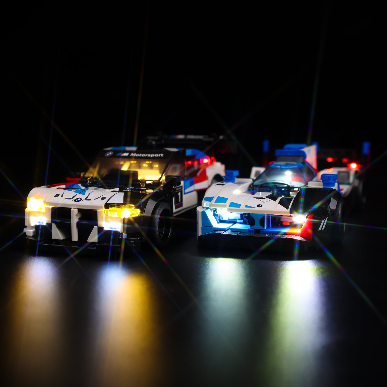 BMW M4 GT3 and BMW M Hybrid V8 Race Cars 76922 - alternate angle, lights on