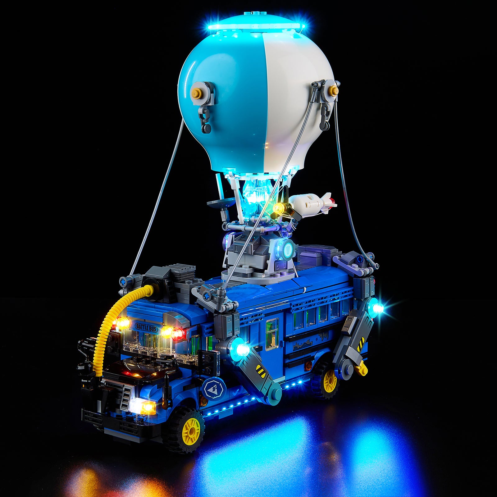 Battle Bus 77073 - alternate angle, lights on