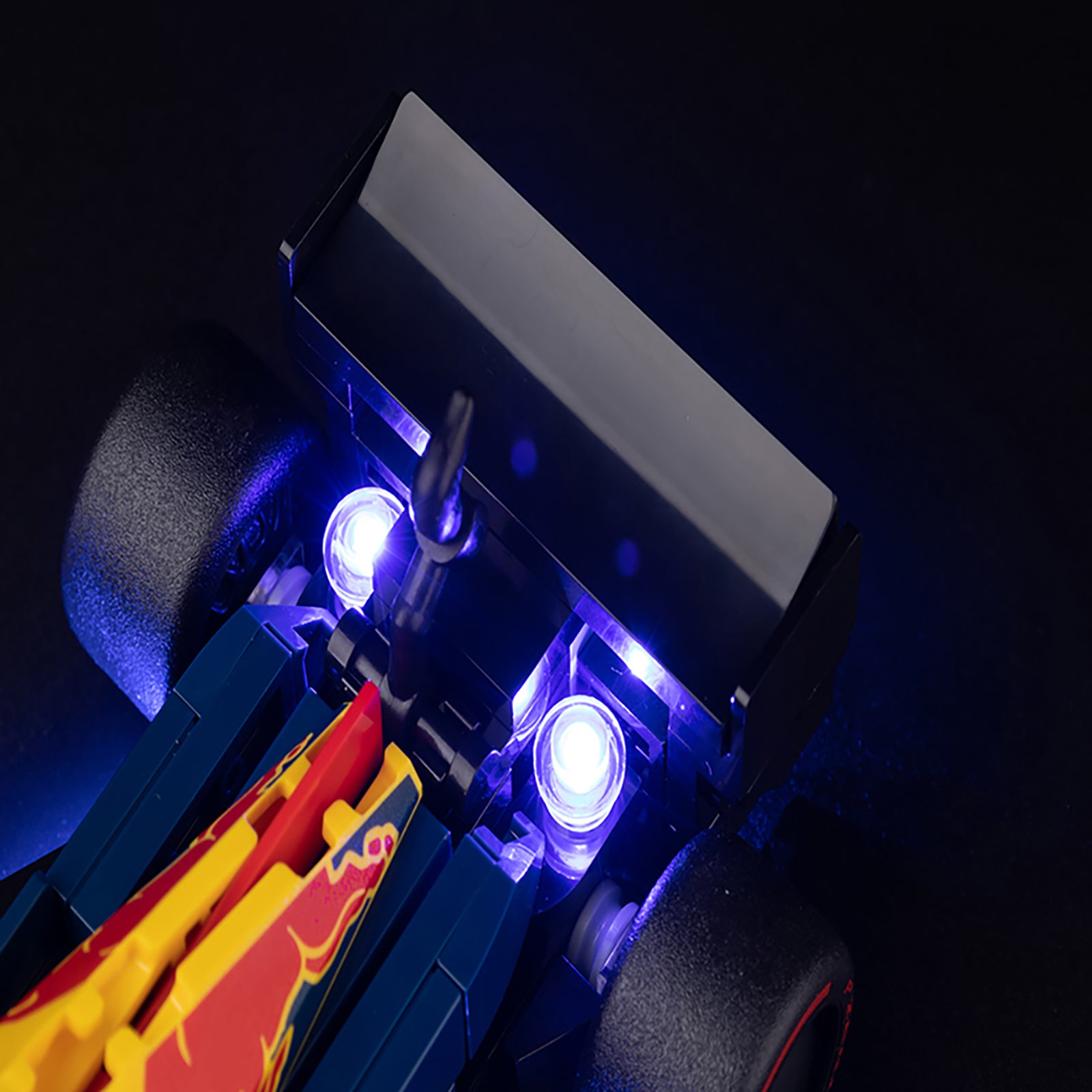 77243 77243 - close-up of rear vent and tail light