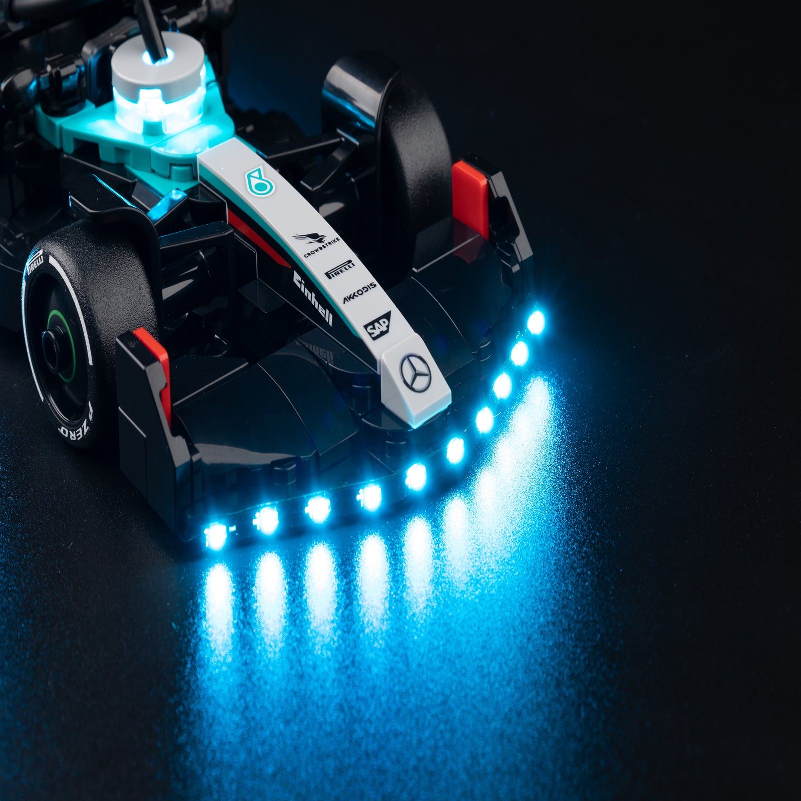 77244 77244 - close-up of headlight and front detail