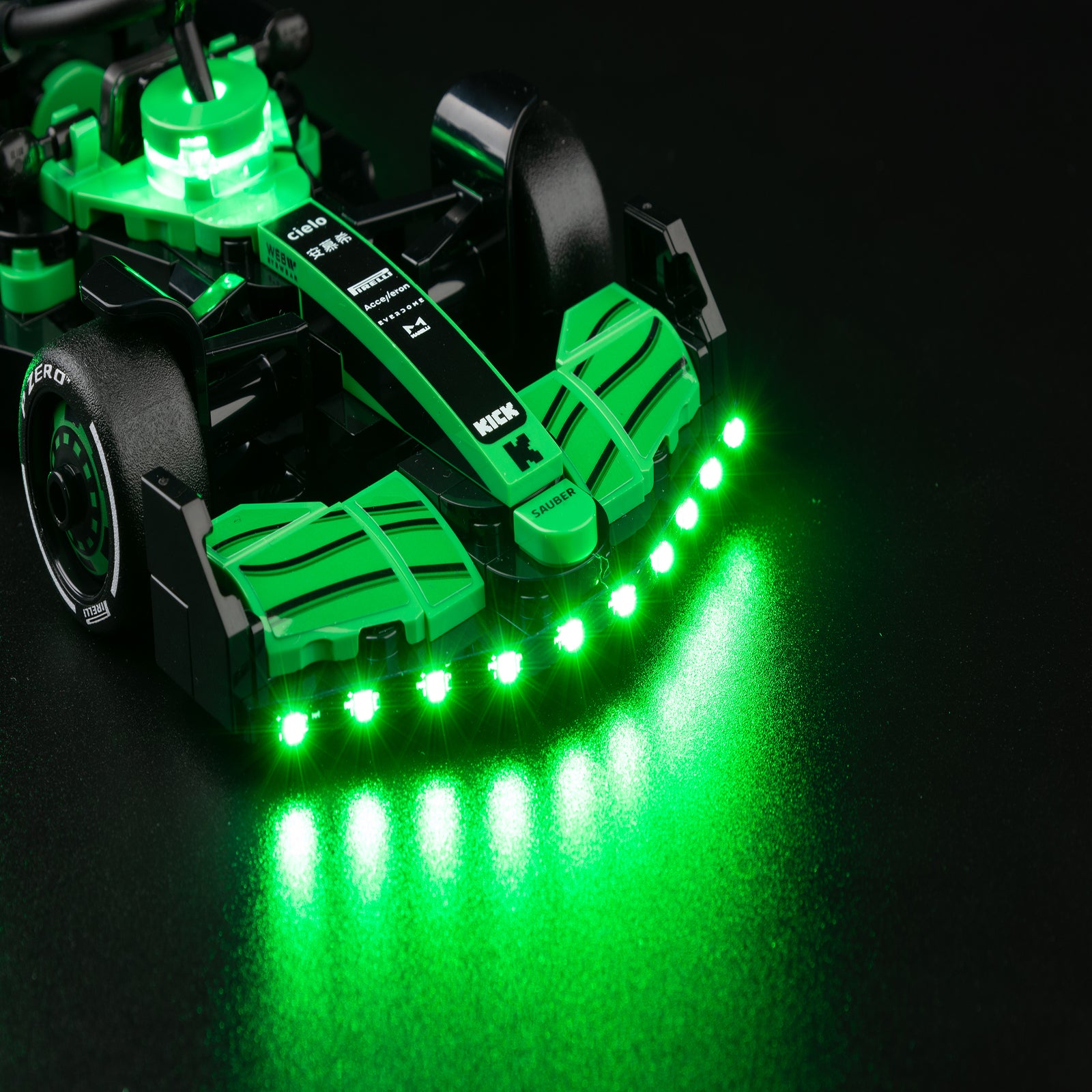 77247 77247 - close-up of headlight and front detail