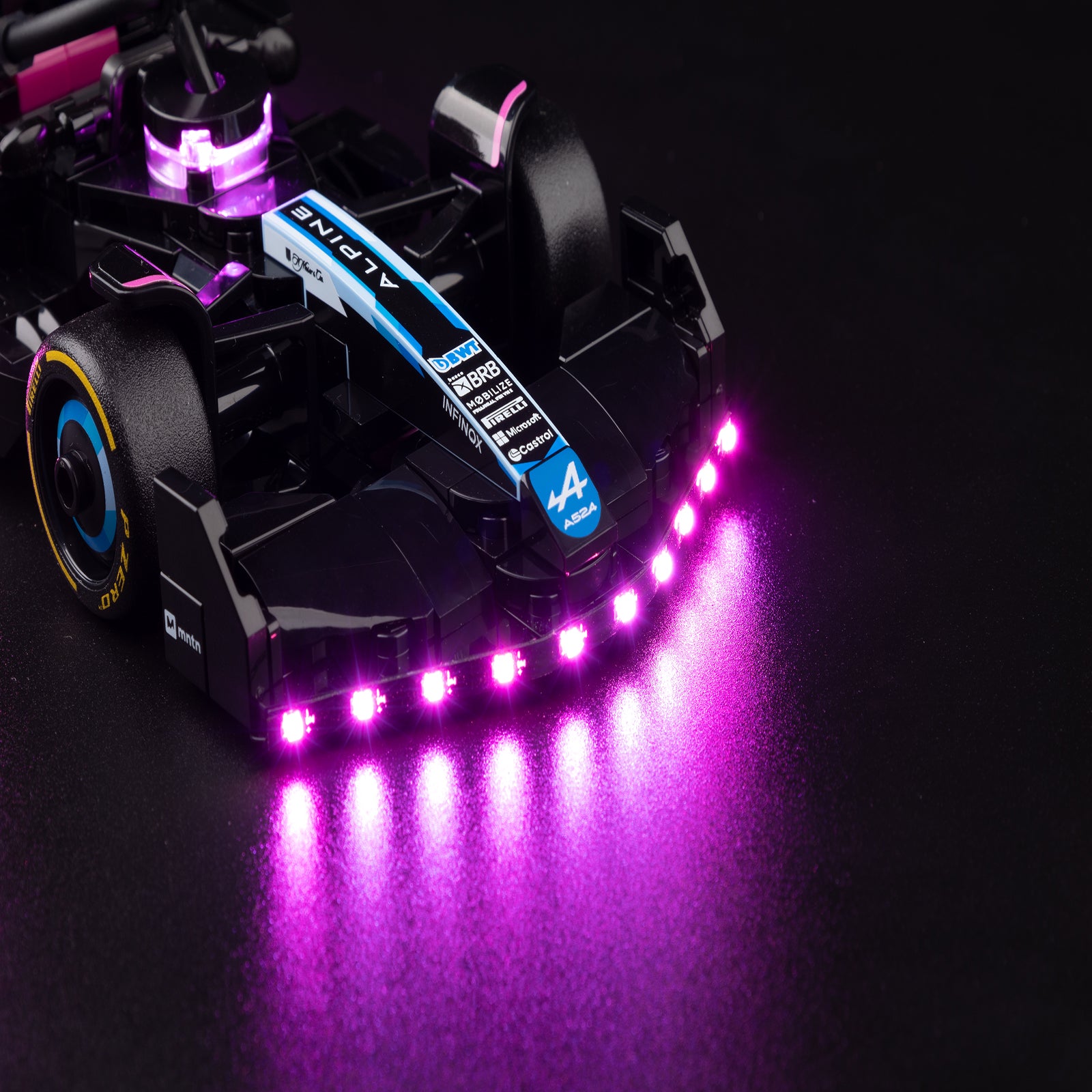 77248 77248 - close-up of headlight and front detail