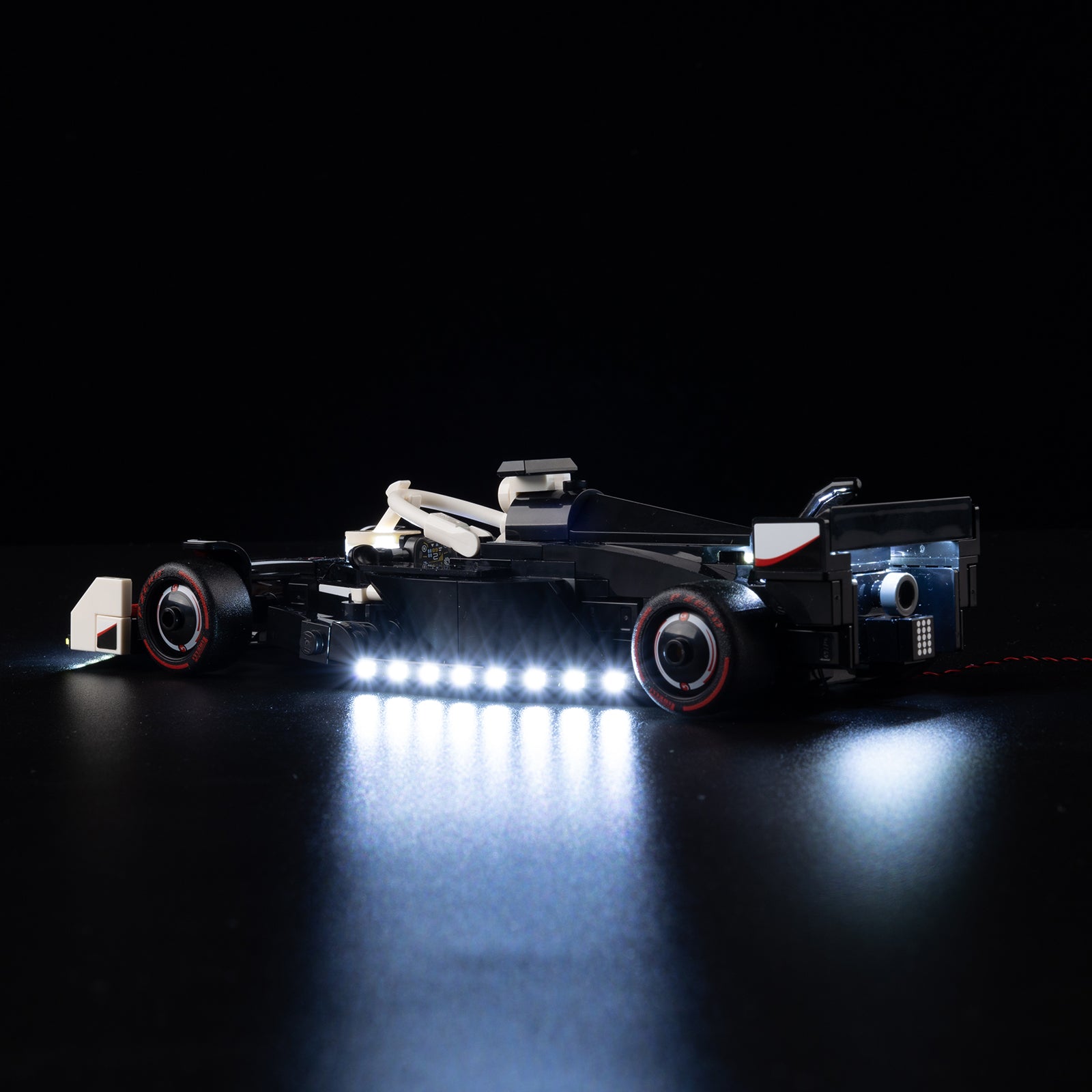 77250 77250 - second side angle, illuminated