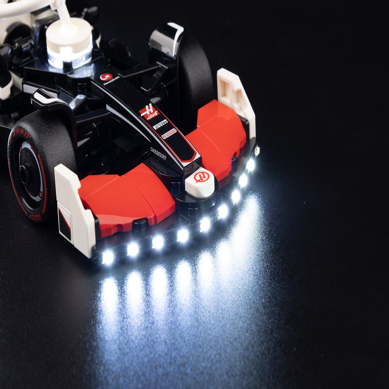 77250 77250 - close-up of headlight and front detail