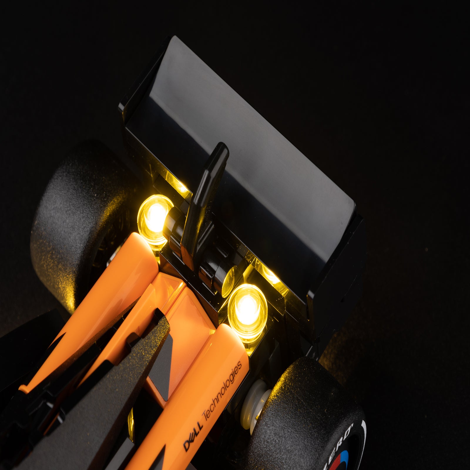 77251 77251 - close-up of rear vent and tail light