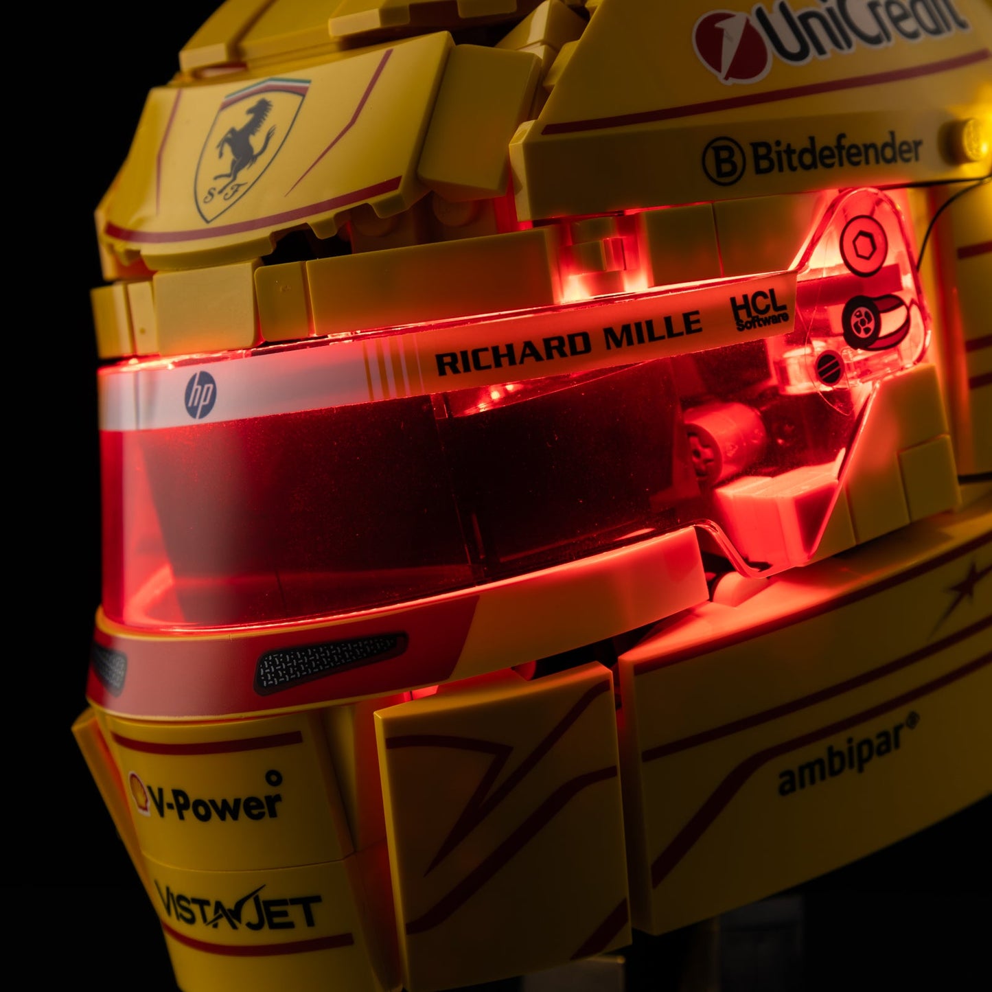 Light Kit For LEGO Lewis Hamilton Helmet 43022 - 8-details-on-red