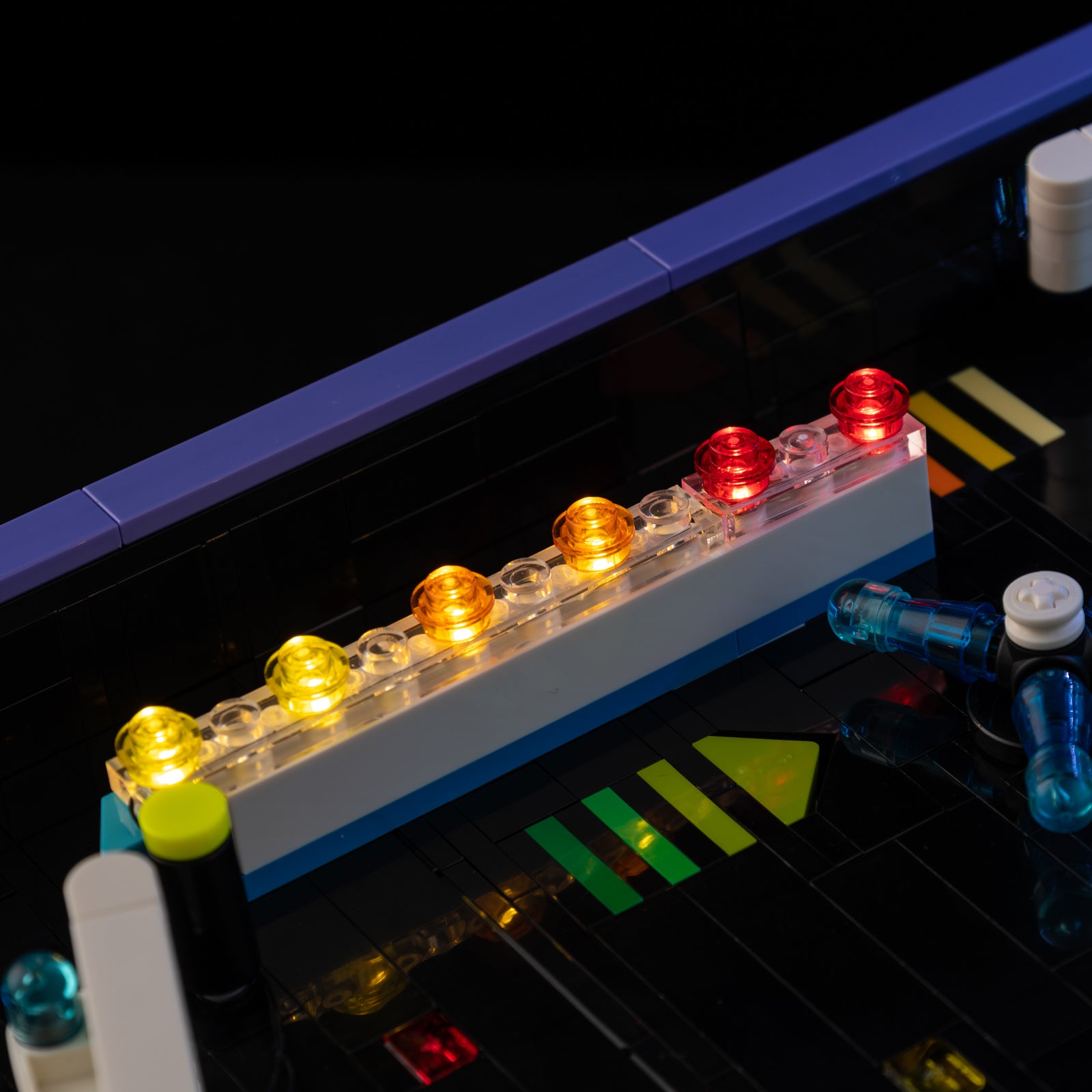 Arcade Pinball Machine 11374 - close-up of side emblem and texture