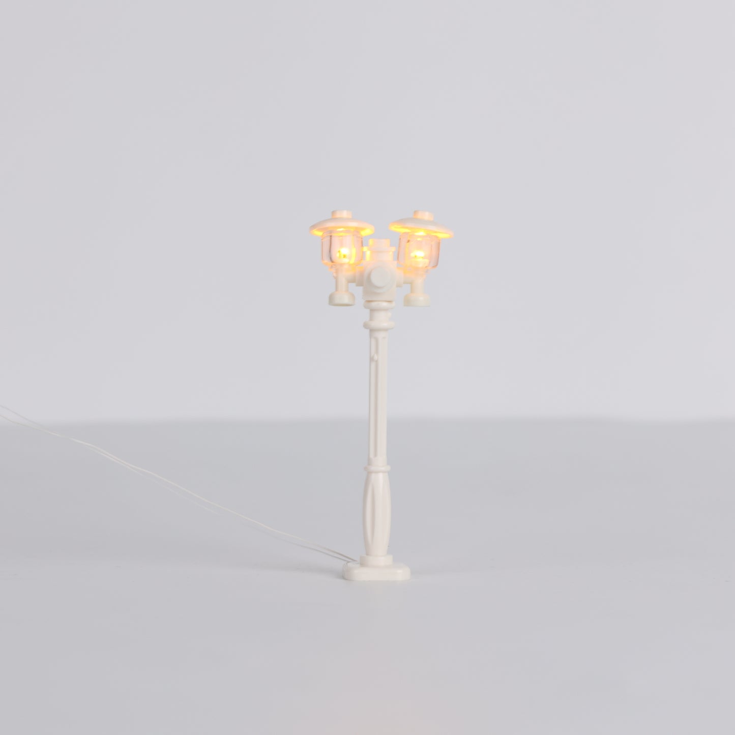 2 heads lamp post 1 in 1 USB